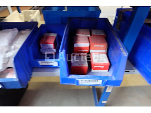 Diverse elektrische accessoirepakketten - afbeelding 19 van  26