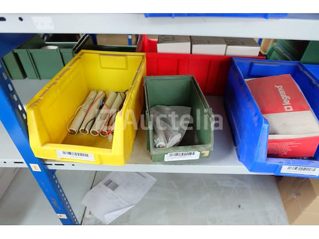 Diverse elektrische accessoirepakketten - afbeelding 7 van  50