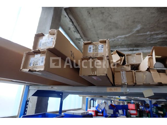 Diverse elektrische accessoirepakketten - afbeelding 9 van  50