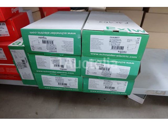 Diverse elektrische accessoirepakketten - afbeelding 18 van  50