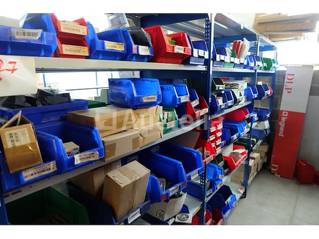 Diverse elektrische accessoirepakketten - afbeelding 19 van  50