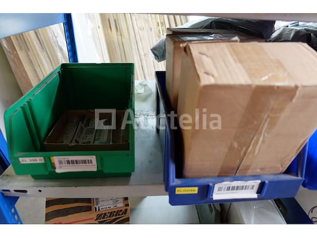 Diverse elektrische accessoirepakketten - afbeelding 26 van  50