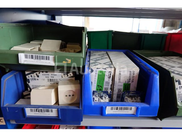 Diverse elektrische accessoirepakketten - afbeelding 28 van  50