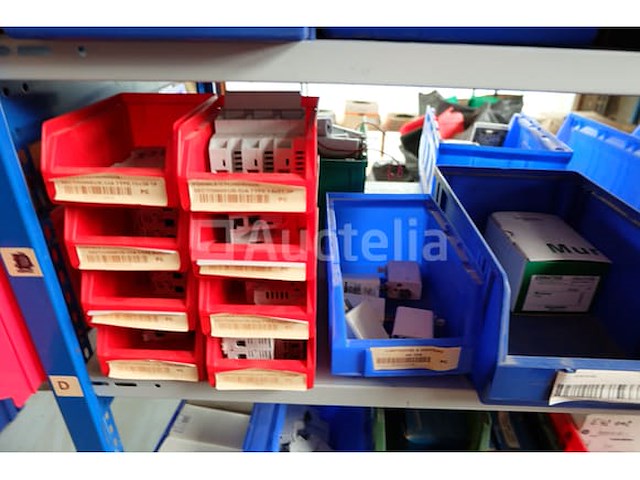 Diverse elektrische accessoirepakketten - afbeelding 29 van  50