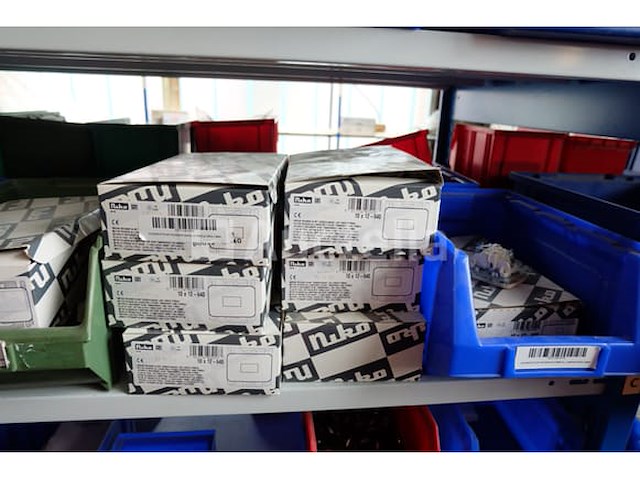 Diverse elektrische accessoirepakketten - afbeelding 33 van  50