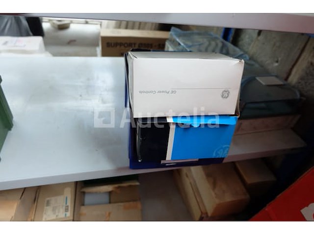 Diverse elektrische accessoirepakketten - afbeelding 44 van  50