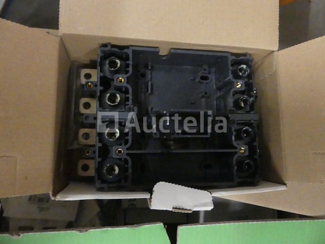 Diverse elektrische apparatuur set (ref: 010728-008) - afbeelding 2 van  7