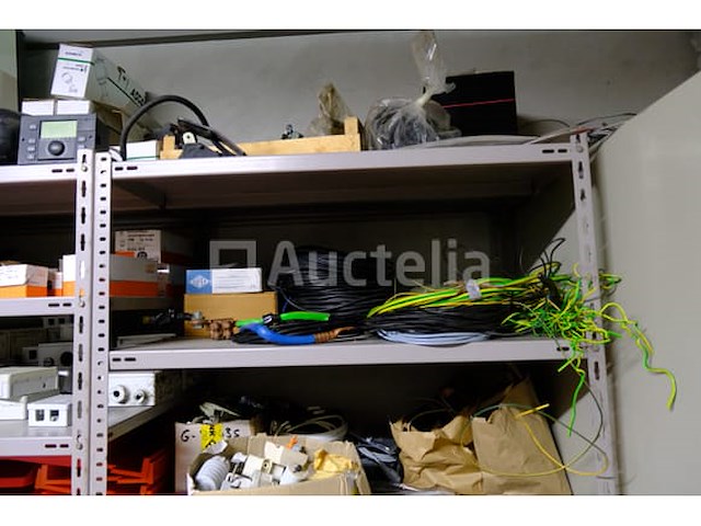 Diverse elektrische apparatuur set - afbeelding 11 van  24