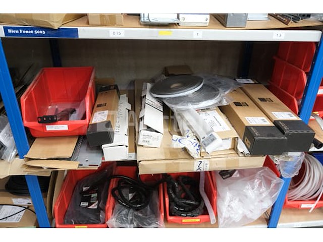 Diverse elektrische apparatuur set - afbeelding 10 van  25