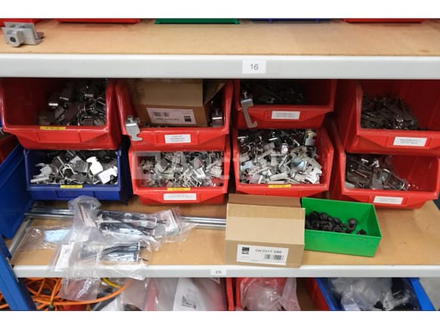 Diverse elektrische apparatuur set - afbeelding 16 van  25