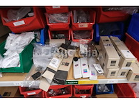 Diverse elektrische apparatuur set - afbeelding 21 van  25