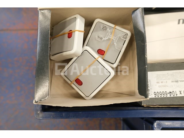 Diverse elektrische apparatuur set - afbeelding 11 van  19