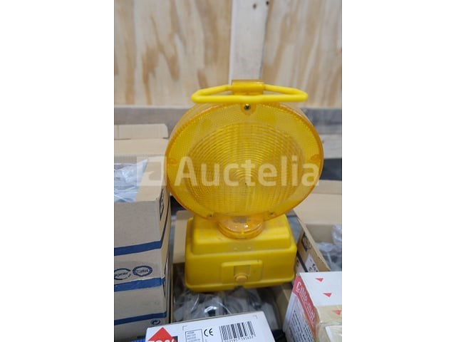 Diverse elektrische apparatuur set - afbeelding 3 van  19