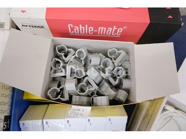 Diverse elektrische apparatuur set - afbeelding 9 van  19