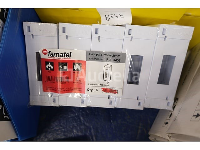 Diverse elektrische apparatuur set - afbeelding 17 van  19