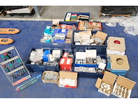 Diverse elektrische apparatuur set - afbeelding 16 van  22
