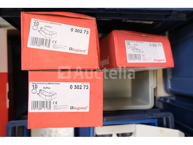 Diverse elektrische apparatuur set - afbeelding 17 van  22