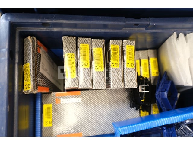 Diverse elektrische apparatuur set - afbeelding 11 van  23