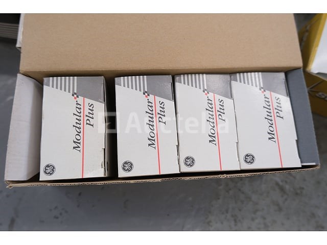 Diverse elektrische apparatuur set - afbeelding 1 van  13
