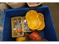 Diverse elektrische apparatuur set - afbeelding 16 van  18