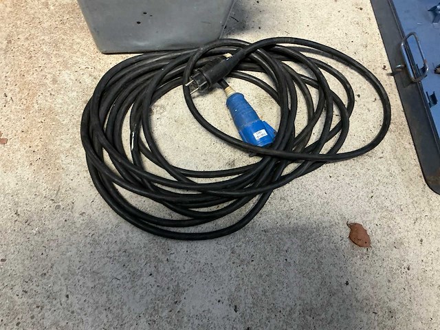 Diverse elektrische onderdelen - afbeelding 2 van  6