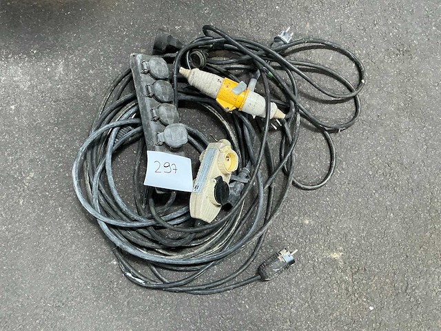 Diverse elektrokabels - afbeelding 1 van  4