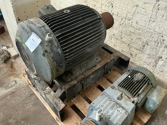 Diverse elektromotoren (2x) - afbeelding 3 van  4
