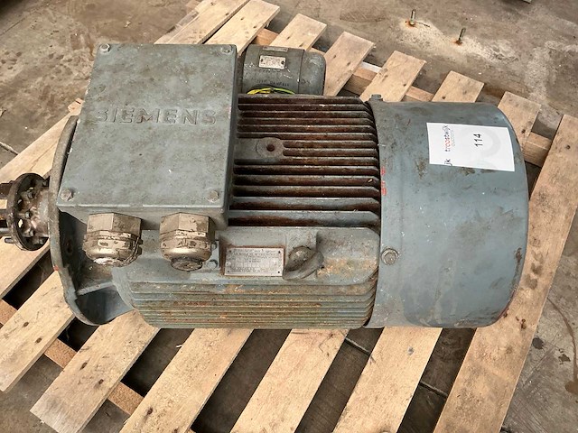 Diverse elektromotoren (2x) - afbeelding 2 van  5