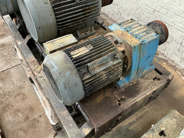 Diverse elektromotoren (3x) - afbeelding 5 van  6