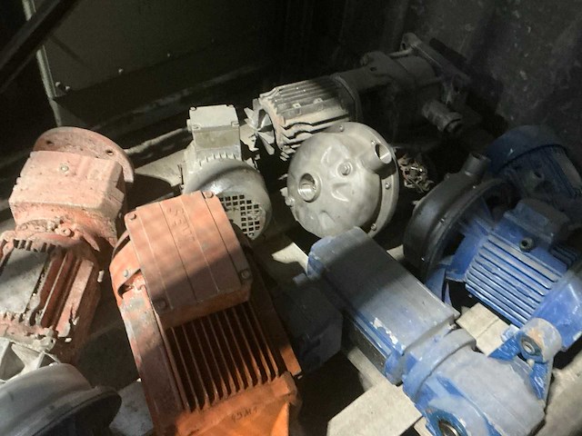 Diverse elektromotoren (8x) - afbeelding 4 van  7