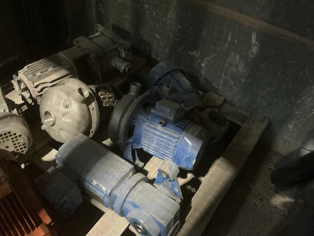 Diverse elektromotoren (8x) - afbeelding 6 van  7