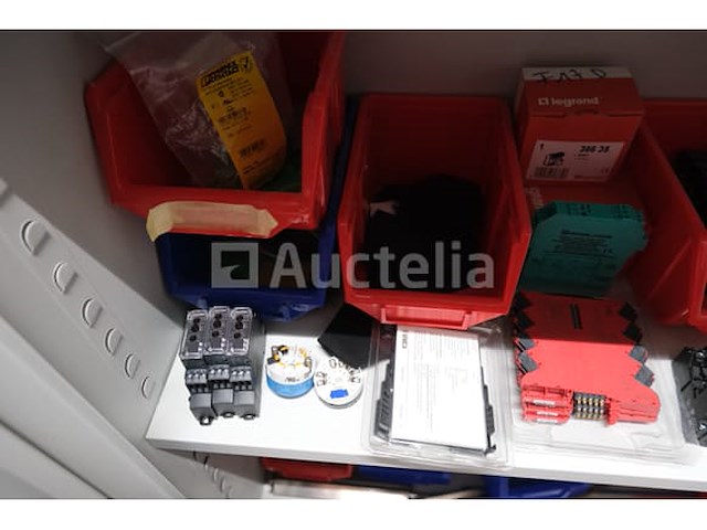 Diverse elektronische modules en connectoren - afbeelding 5 van  20