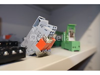 Diverse elektronische modules en connectoren - afbeelding 7 van  20