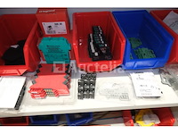 Diverse elektronische modules en connectoren - afbeelding 8 van  20