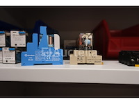 Diverse elektronische modules en connectoren - afbeelding 10 van  20