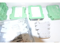 Diverse elektronische modules en connectoren - afbeelding 15 van  20