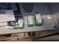 Diverse elektronische modules en connectoren - afbeelding 19 van  20