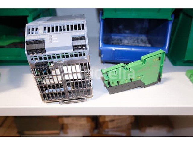 Diverse elektronische modules en connectoren - afbeelding 7 van  13