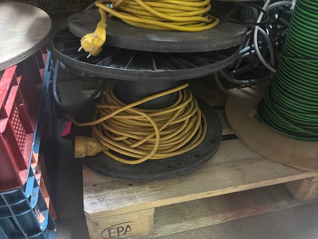 Diverse elevtriciteitskabels - afbeelding 4 van  9
