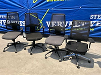 Diverse ergonomische bureaustoelen (4x) - afbeelding 1 van  8