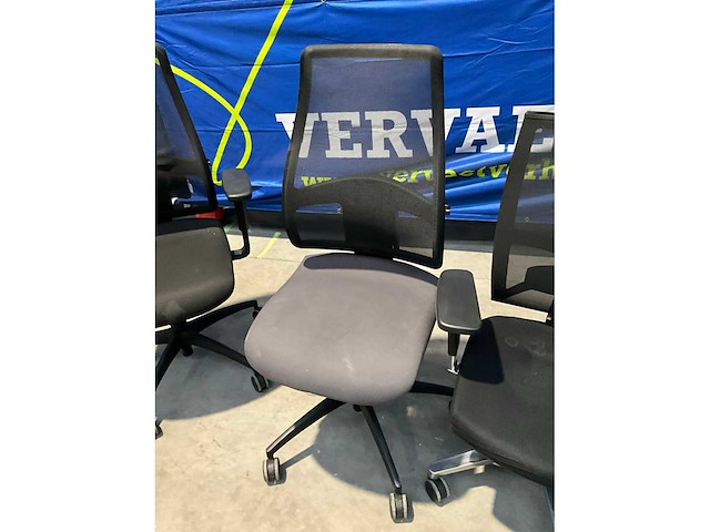 Diverse ergonomische bureaustoelen (4x) - afbeelding 3 van  8