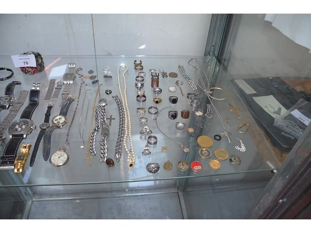 Diverse fantasiejuwelen en polshorloges - afbeelding 5 van  18