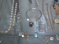 Diverse fantasiejuwelen en polshorloges - afbeelding 6 van  18