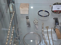 Diverse fantasiejuwelen en polshorloges - afbeelding 7 van  18