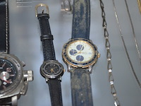 Diverse fantasiejuwelen en polshorloges - afbeelding 12 van  18