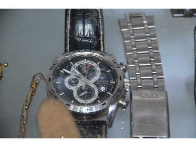 Diverse fantasiejuwelen en polshorloges - afbeelding 13 van  18