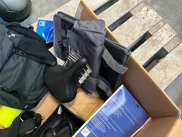 Diverse fietsaccessoires - afbeelding 2 van  17