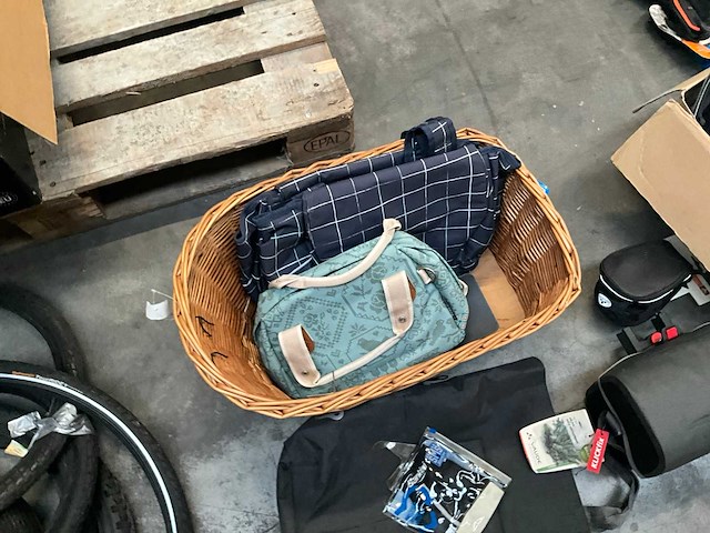 Diverse fietsaccessoires - afbeelding 4 van  17