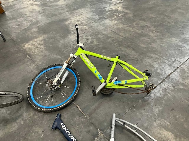 Diverse fietsen (13x) - afbeelding 14 van  14