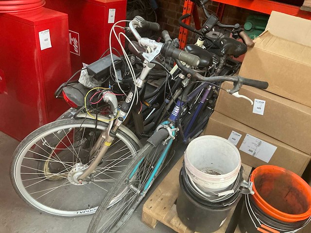 Diverse fietsen (4x) - afbeelding 3 van  5